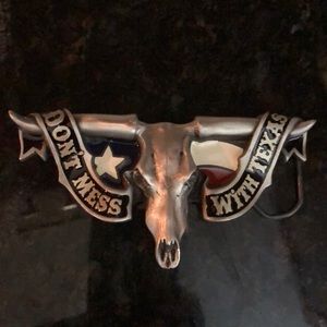 Don’t Mess with Texas Longhorn Belt Buckle